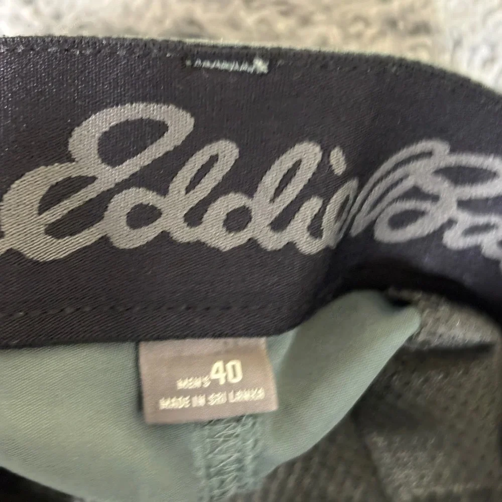 Eddie Bauer Mens 40 Sage Green Performance Hiking Shorts Stretch Nylon AR472
